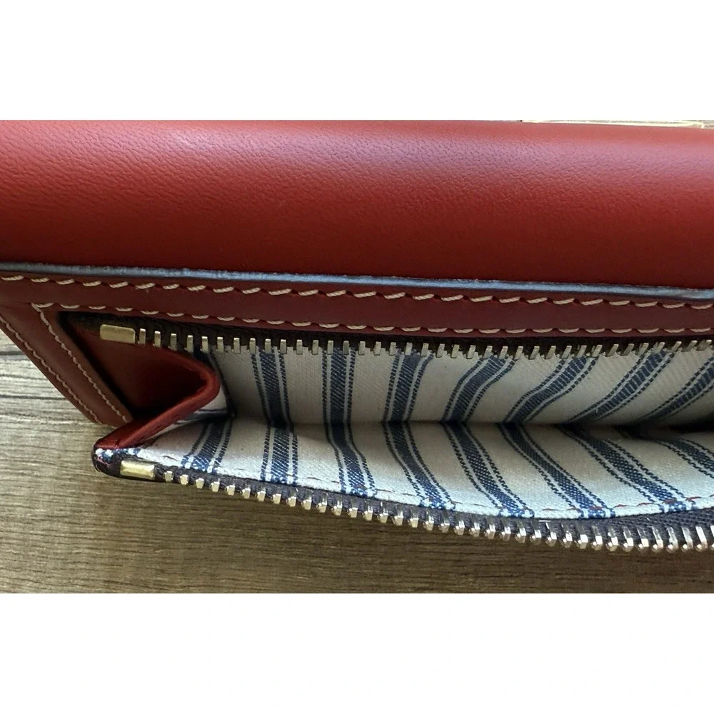 NEW Dooney &‎ Bourke Belmar CONTINENTAL CLUTCH WALLET Red Strawberry 🍓Leather